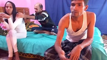 MILF Arab orgasm from cunnilingus video